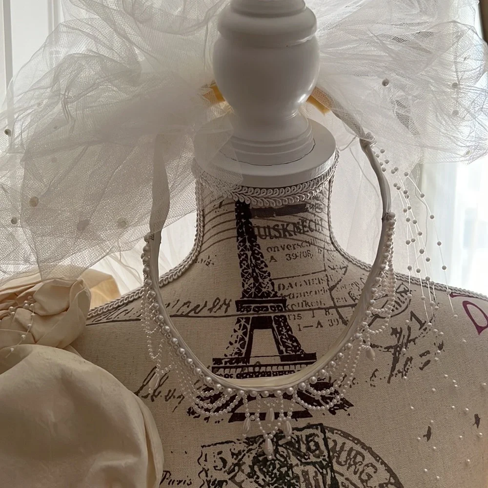 Elegant custom bridal veil 40” length pearl tiara headband flower bustle formal - Picture 6 of 12